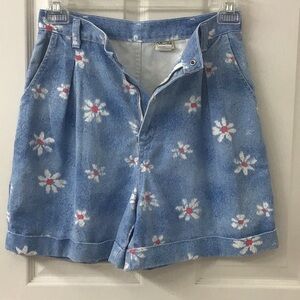 Vintage Vivaldi Light Wash Denim Daisy Printed High Waisted Pleated Cuffed Short